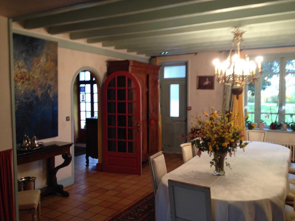 Le Petit Pont Hotel Moncé-en-Belin Екстериор снимка