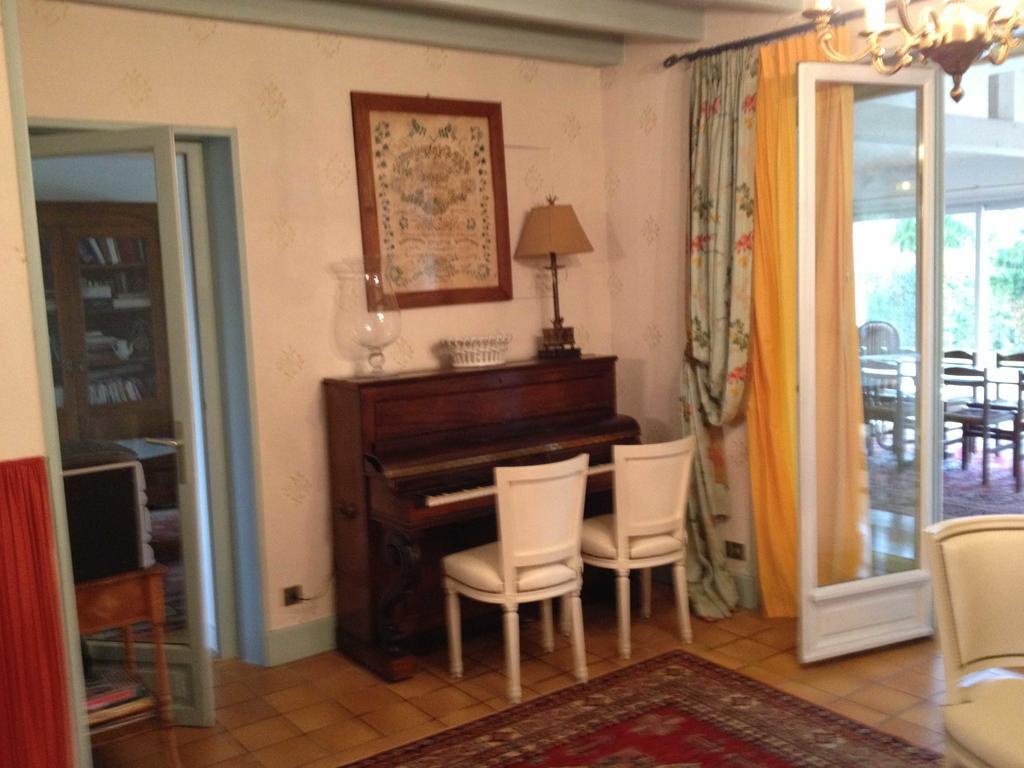 Le Petit Pont Hotel Moncé-en-Belin Екстериор снимка