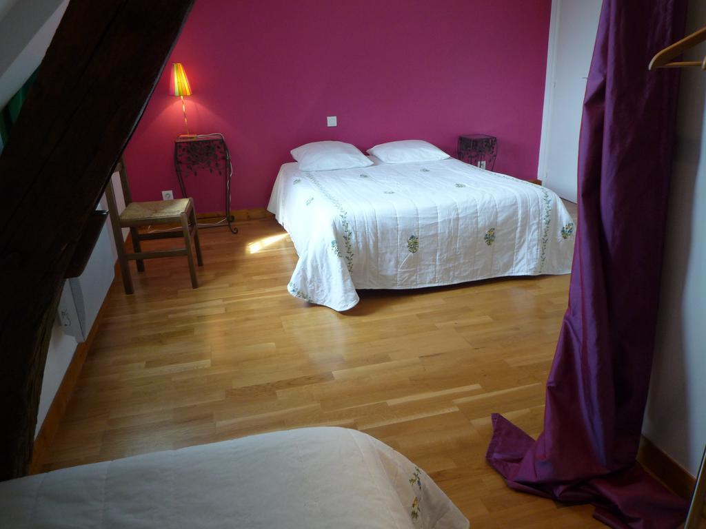 Le Petit Pont Hotel Moncé-en-Belin Екстериор снимка