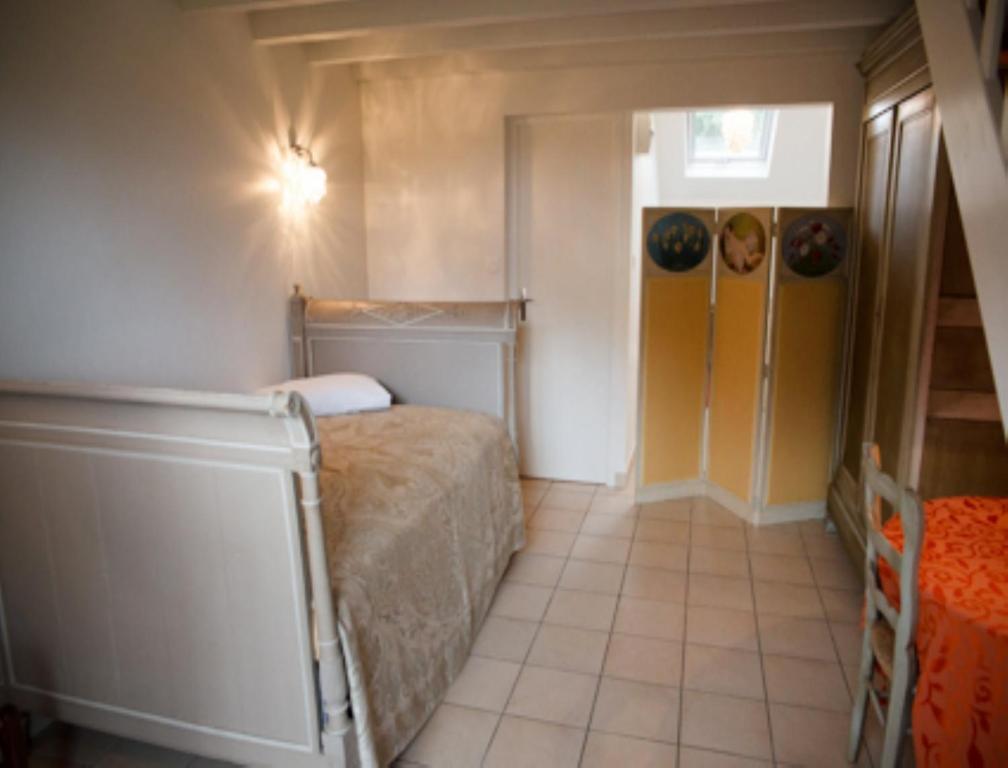 Le Petit Pont Hotel Moncé-en-Belin Екстериор снимка